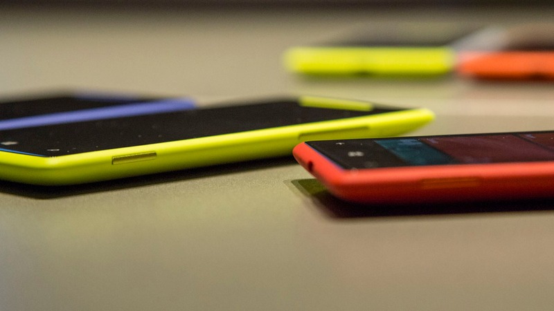 Illustration for article titled HTC 8X: This Flagship Windows Phone Packs a Big, Beautiful Screen in a Slim, Blade-like Package